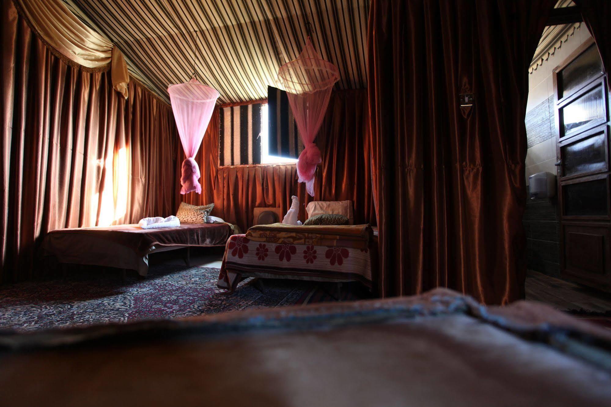 Captain'S Desert Camp Wadi Rum Eksteriør billede